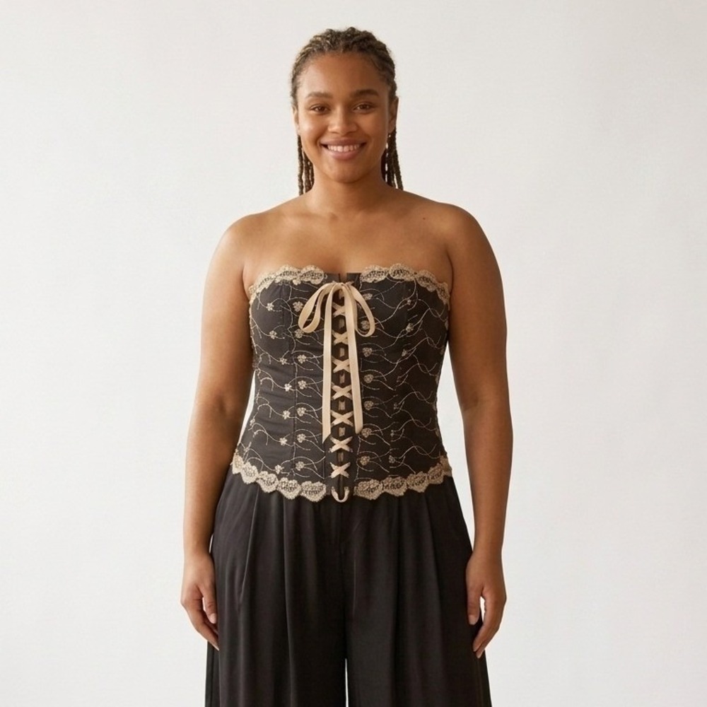 Cacique Corset Top 26 / 28 Lace Up Black Embroidered Victorian Sexy Whimsigoth